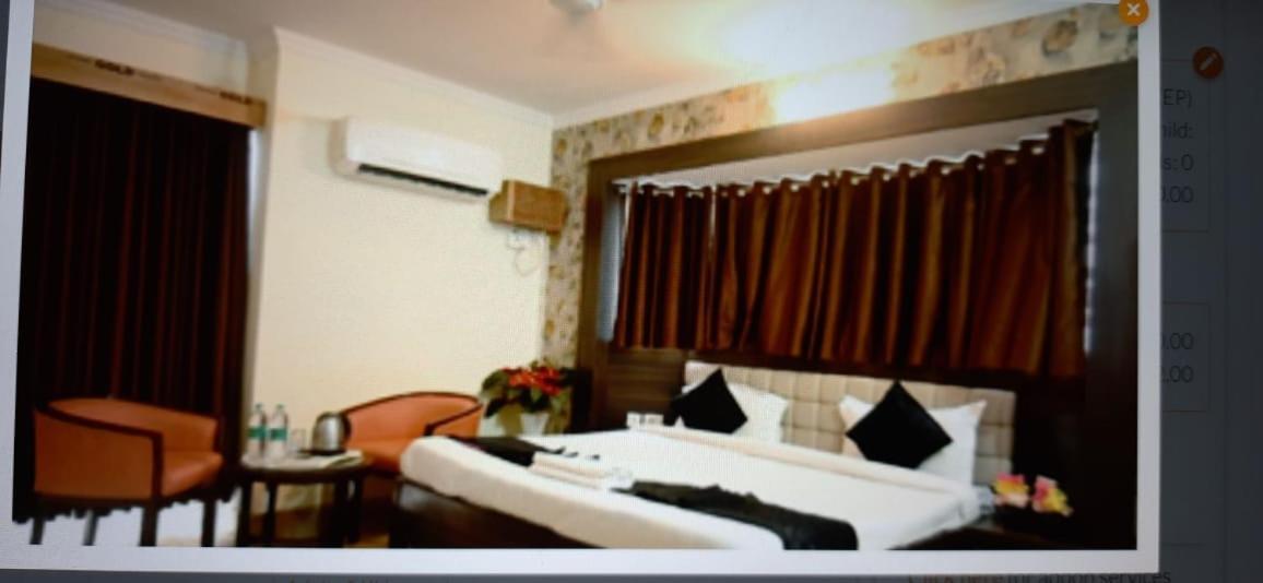 Ganga Darshanam Guesthouse At Dashashwamedh Ghat Варанаси Экстерьер фото